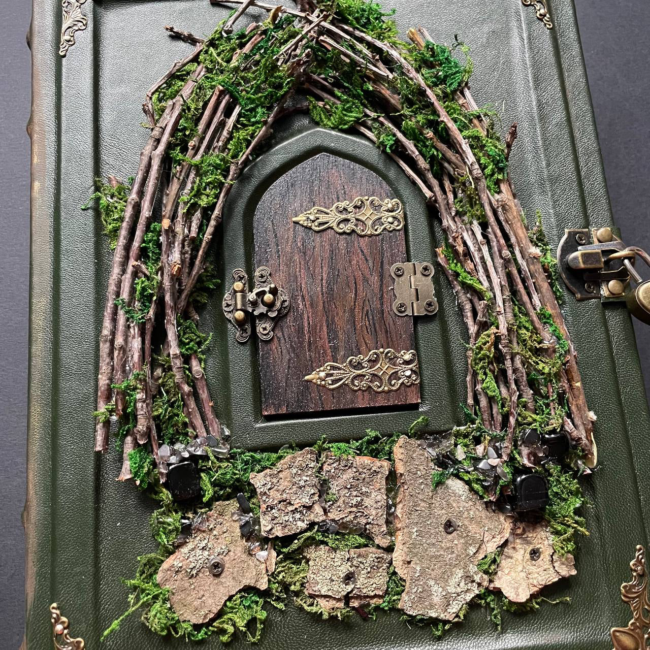 Enchanted Miniature Door – Forest Fairytale Grimoire