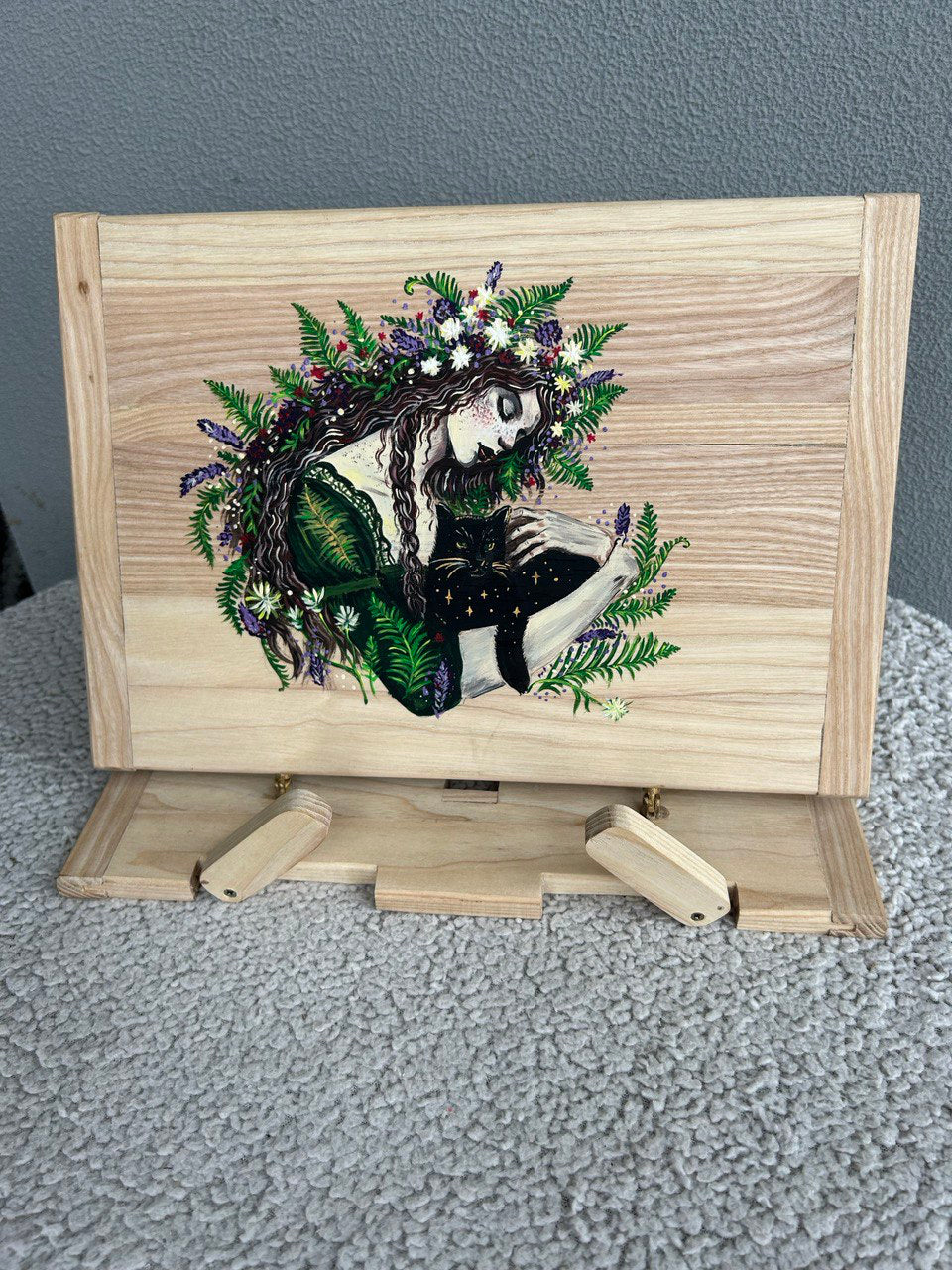 Natural Ash Wood Grimoire Stand – Adjustable & Handmade