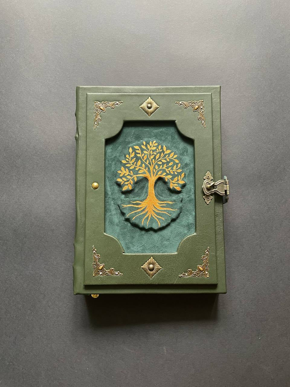 Ancestral Family Tree Book – Handcrafted Leather Genealogy Journal | Grimoire of Ancestral Magic & Family Heritage Heirloom