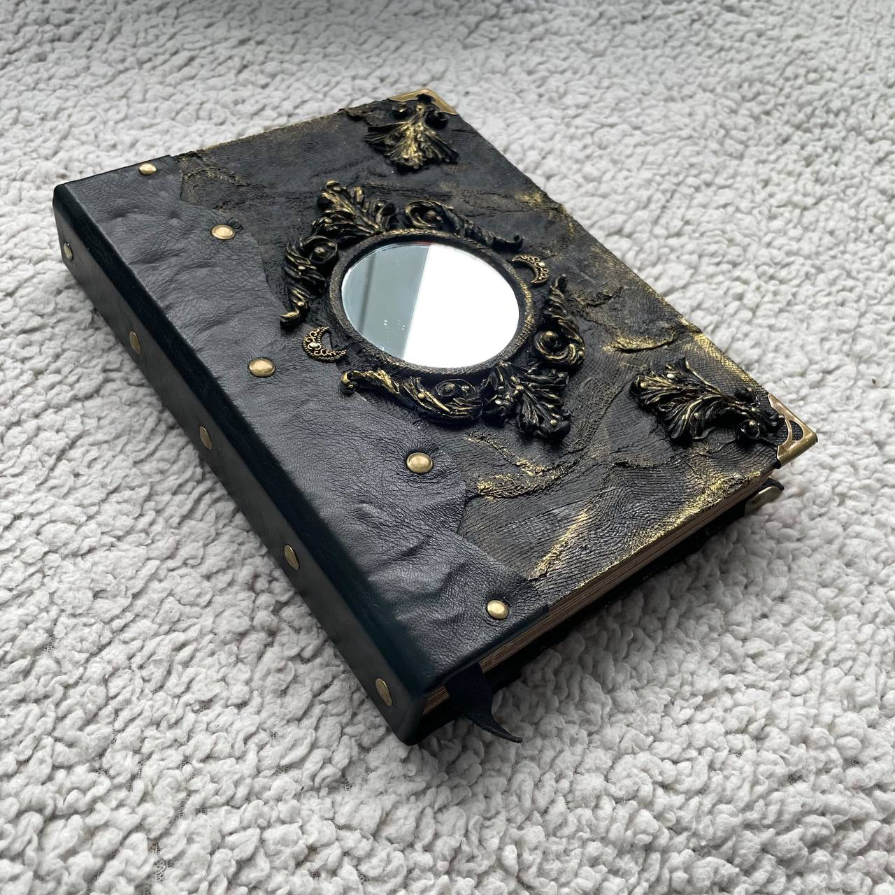 Handmade Mirror Grimoire – Leather Witch Journal with Vintage Effect