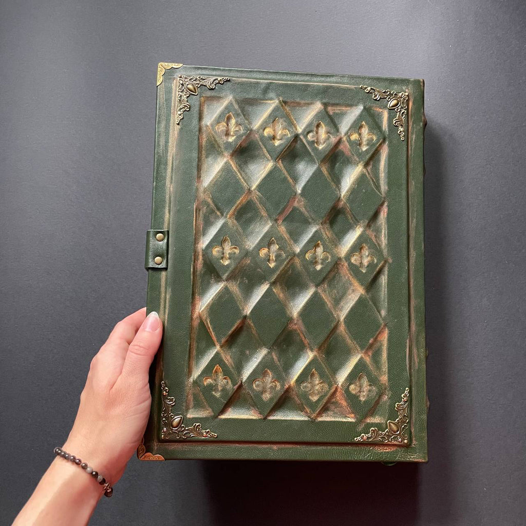 Enchanted Miniature Door – Forest Fairytale Grimoire