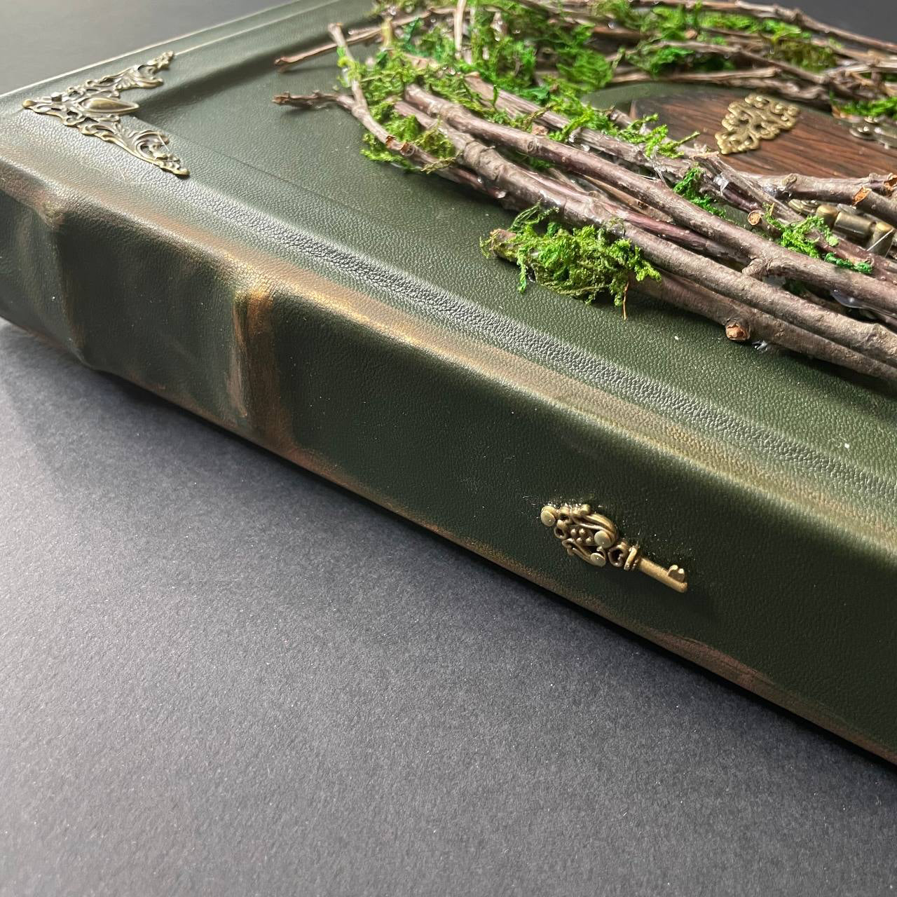 Enchanted Miniature Door – Forest Fairytale Grimoire