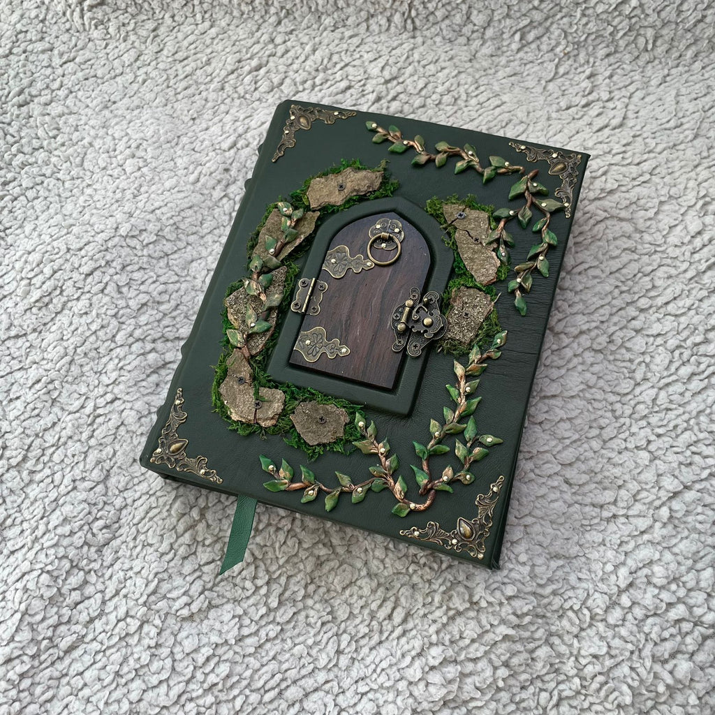 Eternal Secret Garden Grimoire – Ring Binder Book of Shadows | Personalized Leather Witchcraft Journal