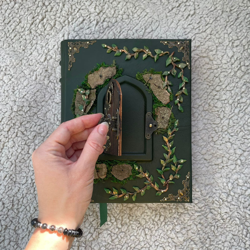 Eternal Secret Garden Grimoire – Ring Binder Book of Shadows | Personalized Leather Witchcraft Journal