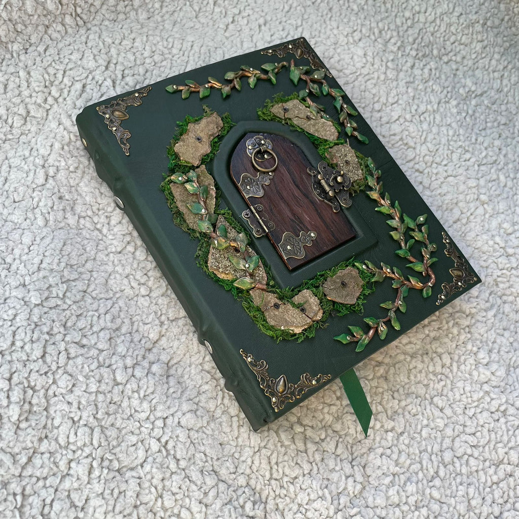 Eternal Secret Garden Grimoire – Ring Binder Book of Shadows | Personalized Leather Witchcraft Journal