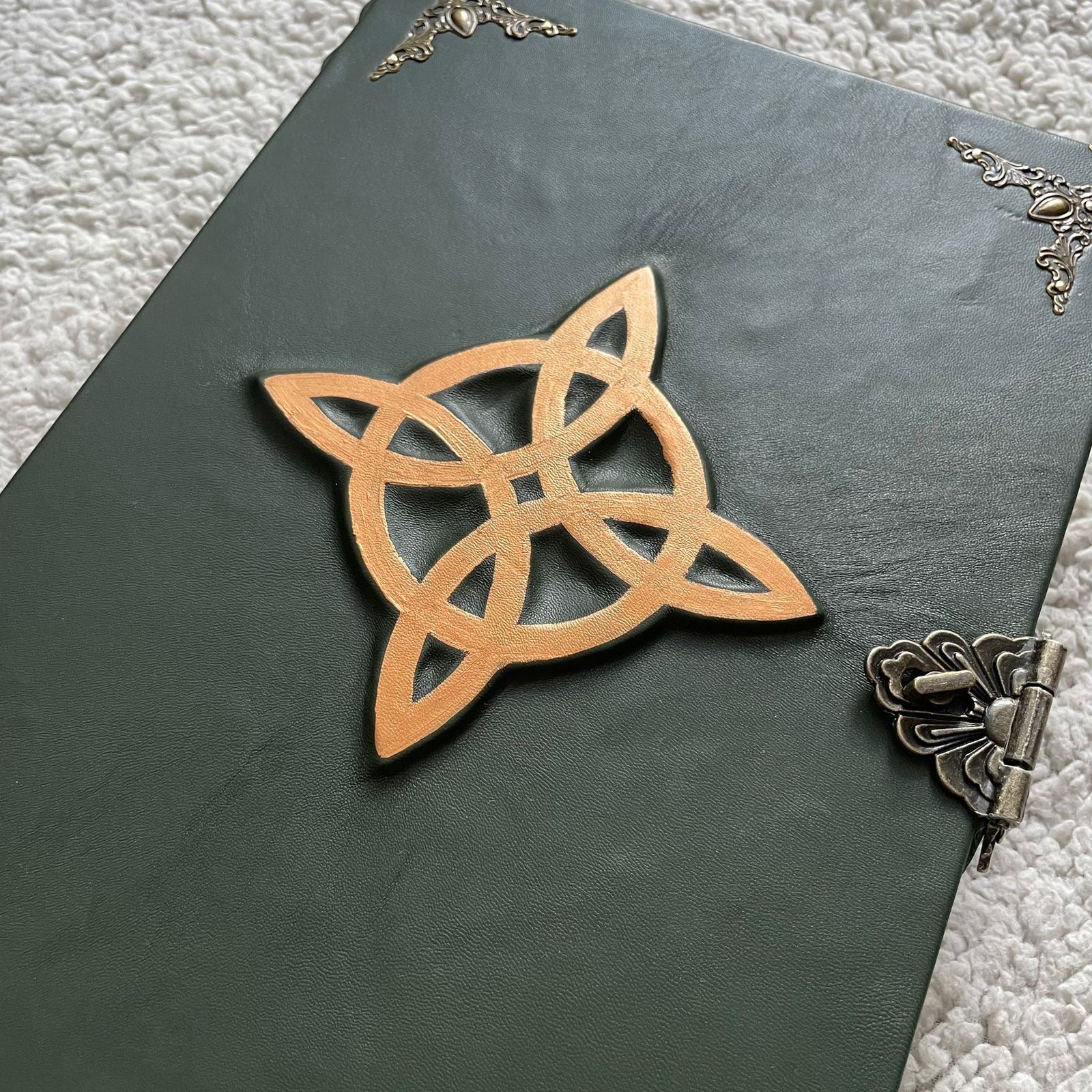 Celtic Witch’s Knot Grimoire - Leather Handmade Spellbook Grimoire