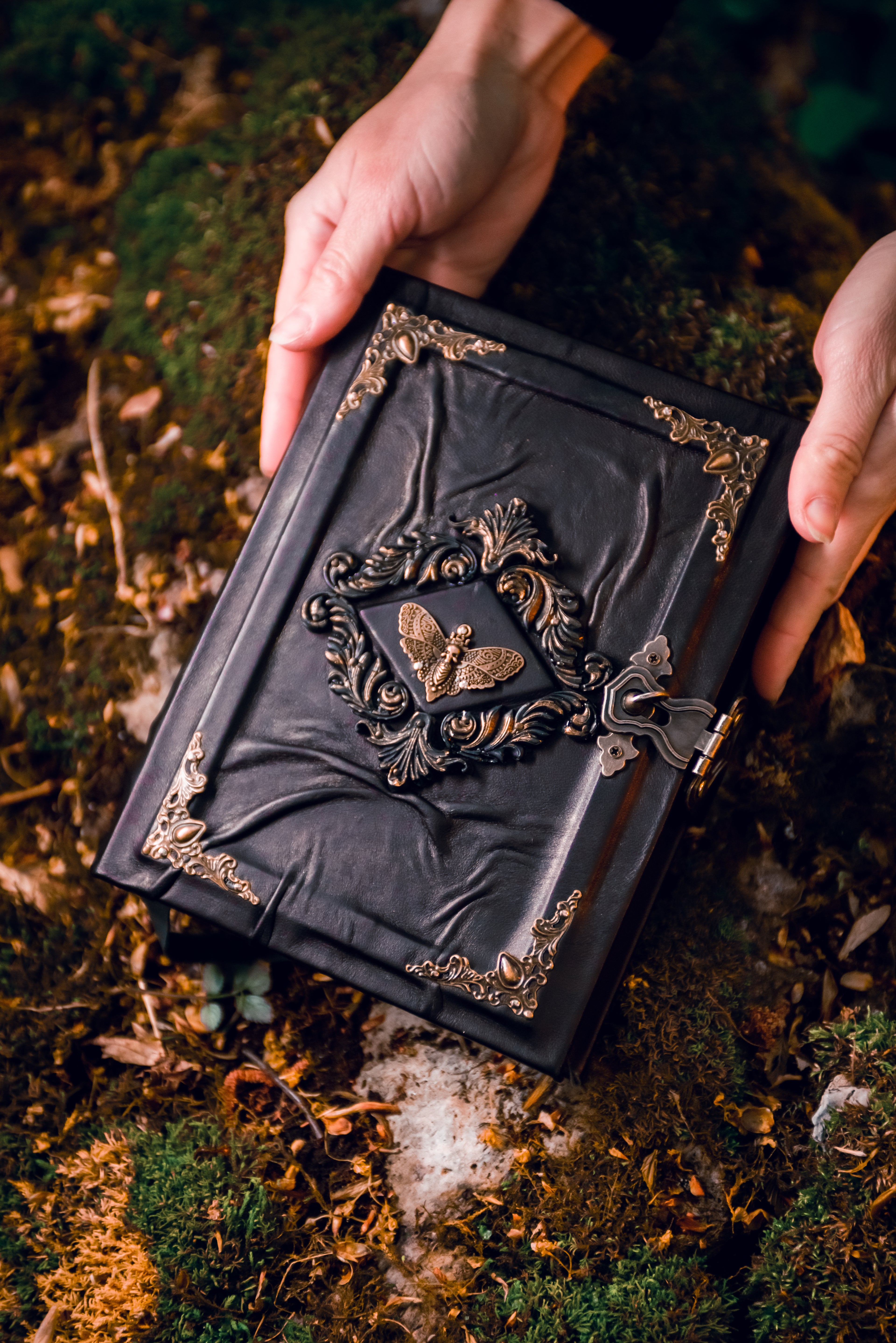 Death’s Head Moth Grimoire – Gothic Leather Witchcraft Journal for Dark Arts