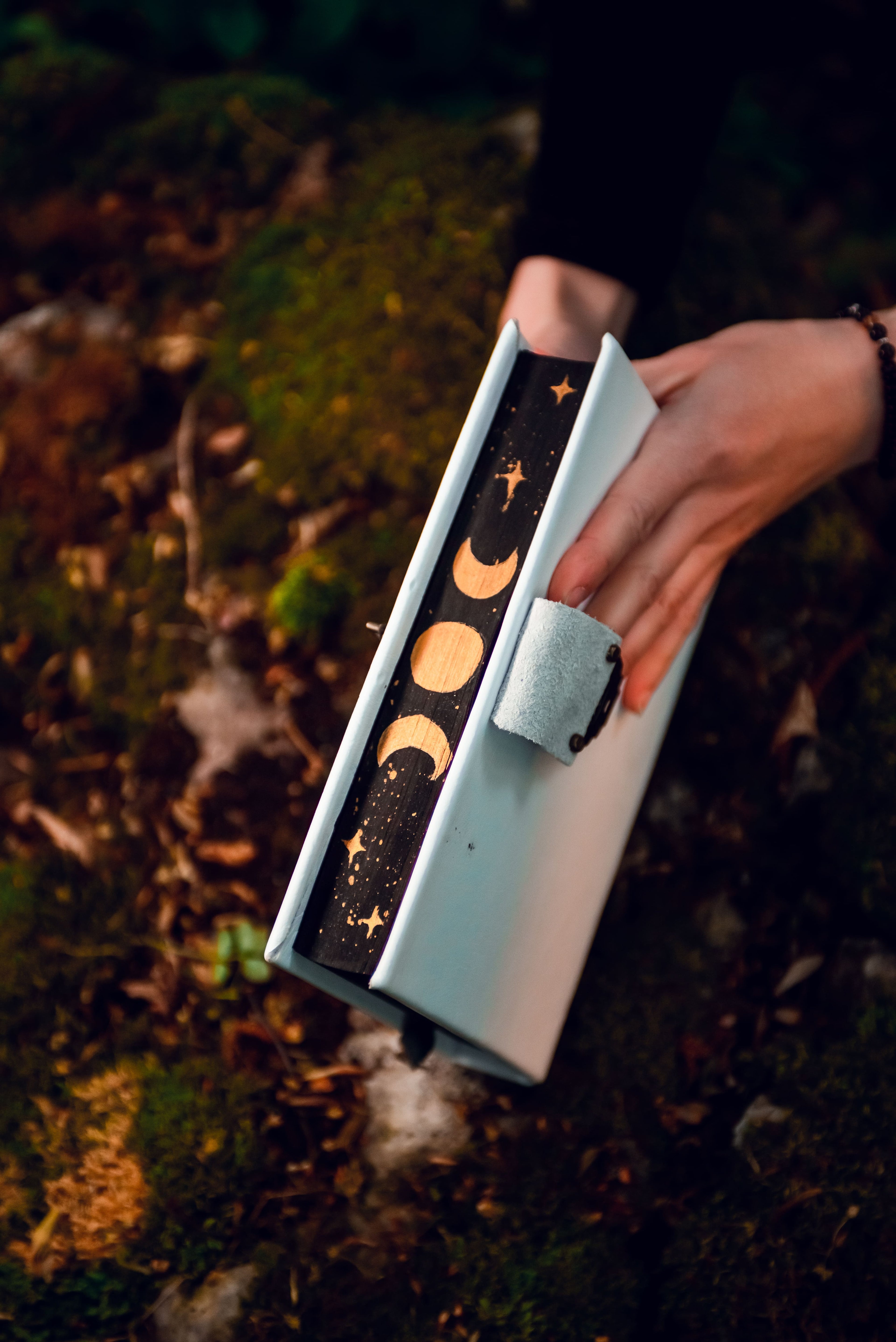 Handmade Grimoire White Moon – A Mystical Book for Luminous Souls