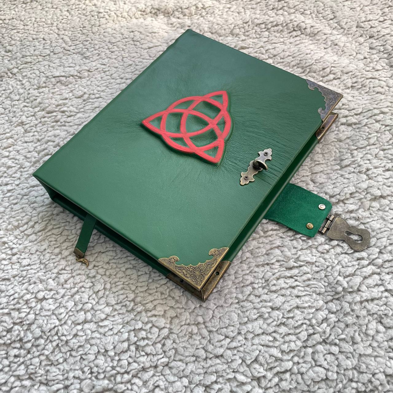 Triquetra Handmade Leather Planner Binder