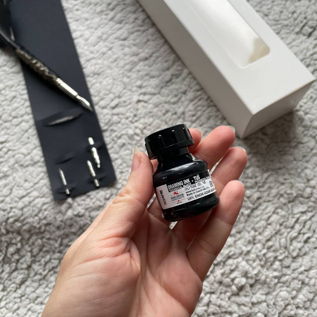 Black Feather Quill Pen Set for Handcrafted Grimoire – Vintage Calligraphy Set for Witches, Writers & Magic Lovers