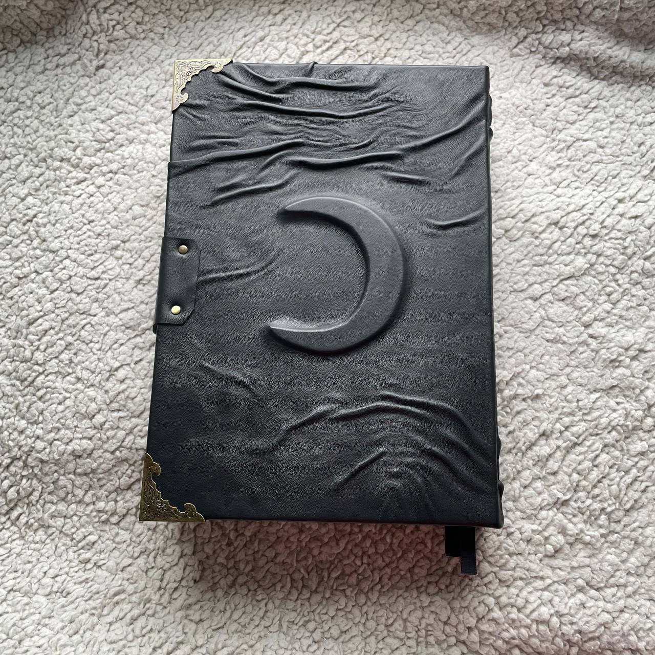 Saturn” Grimoire — Handmade Black Leather Spellbook for Planetary Magic, Astrology & Occult Rituals