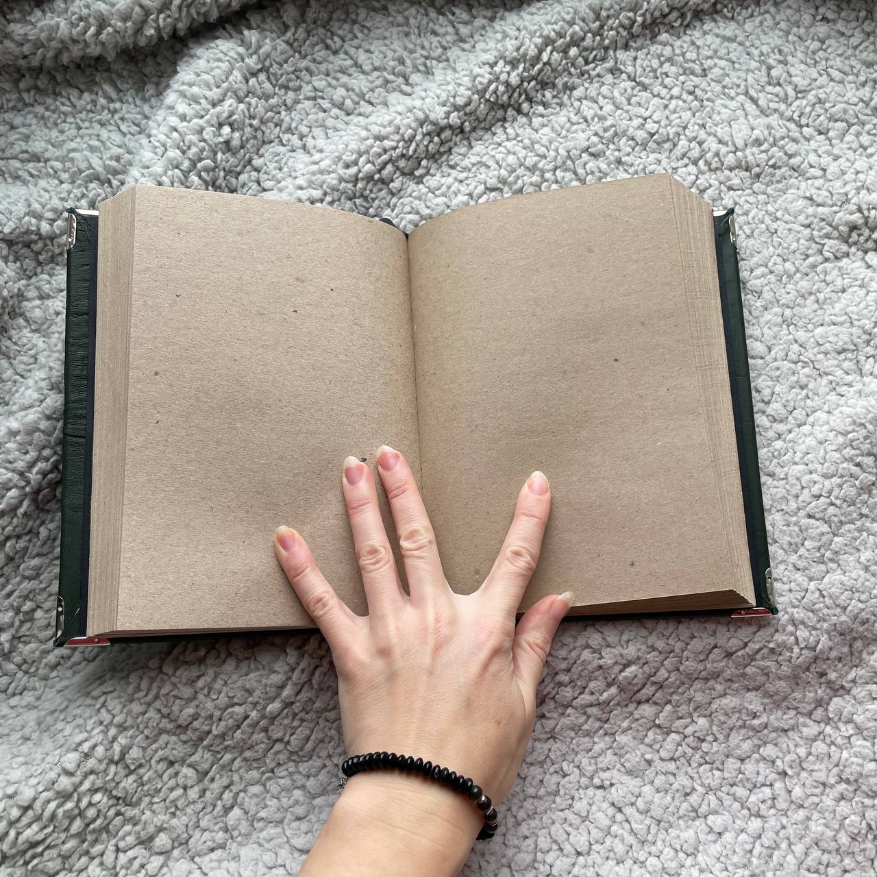 Personalized Leather Recipe Book – Handcrafted Family Heirloom