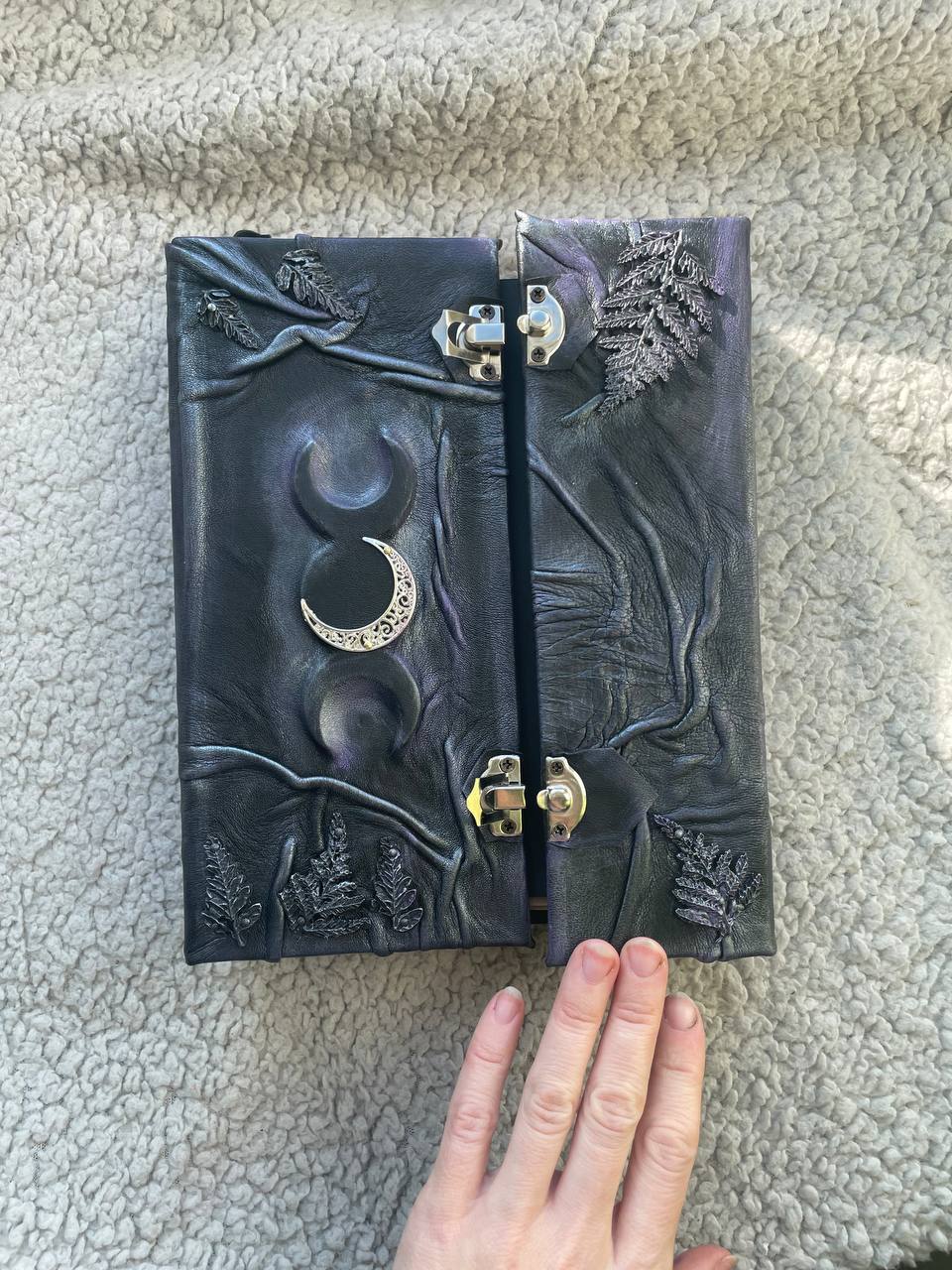 Ring Binder Grimoire – Refillable Witch Journal with Triple Moon & Fern Design