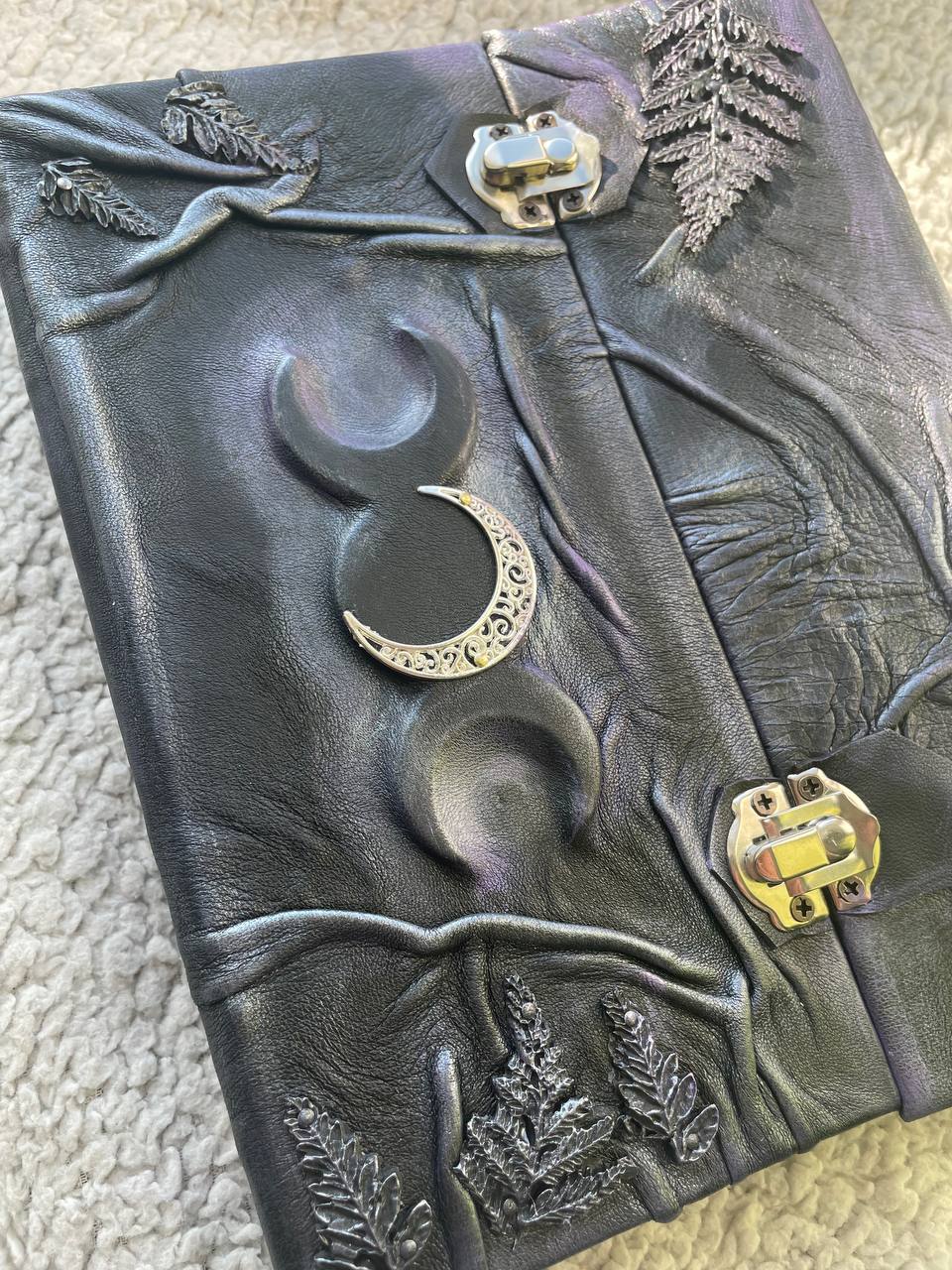 Ring Binder Grimoire – Refillable Witch Journal with Triple Moon & Fern Design