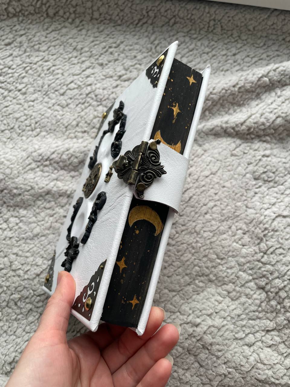 Handmade Grimoire White Moon – A Mystical Book for Luminous Souls