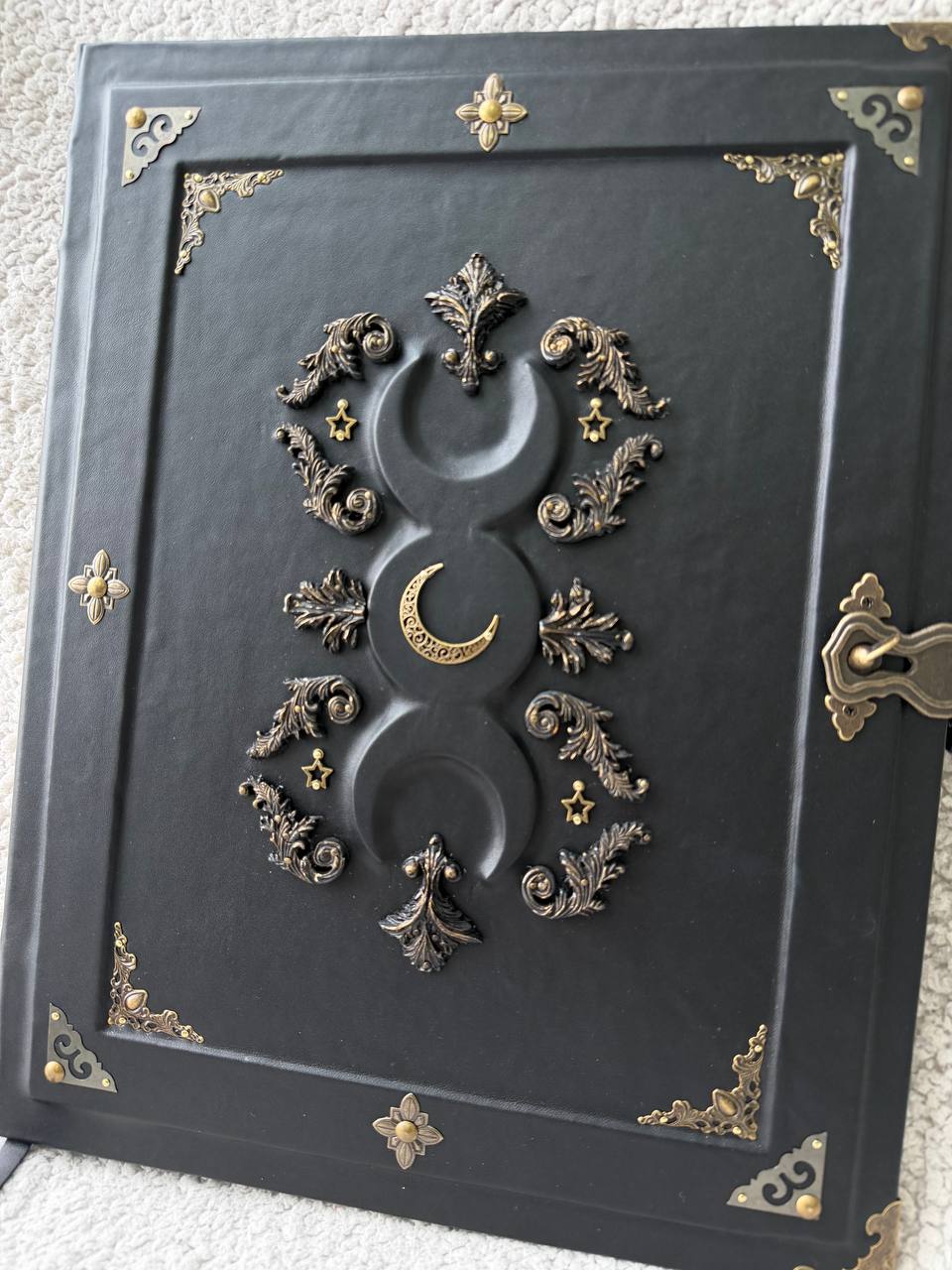 Black Moon Leather Grimoire: Gothic Witch Journal Large Size Esoteric Grimoire Handmade Book