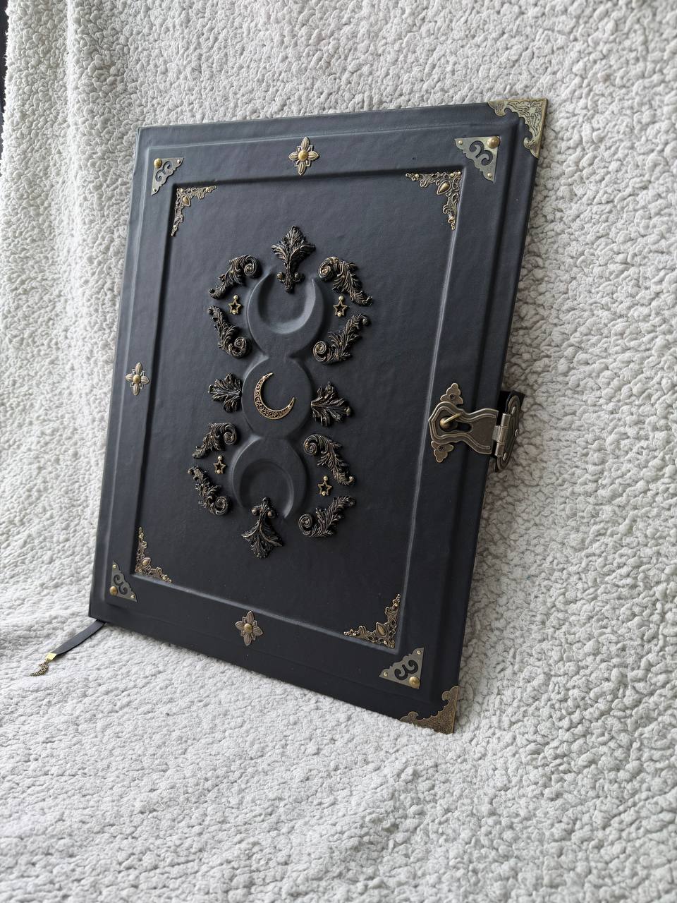 Black Moon Leather Grimoire: Gothic Witch Journal Large Size Esoteric Grimoire Handmade Book