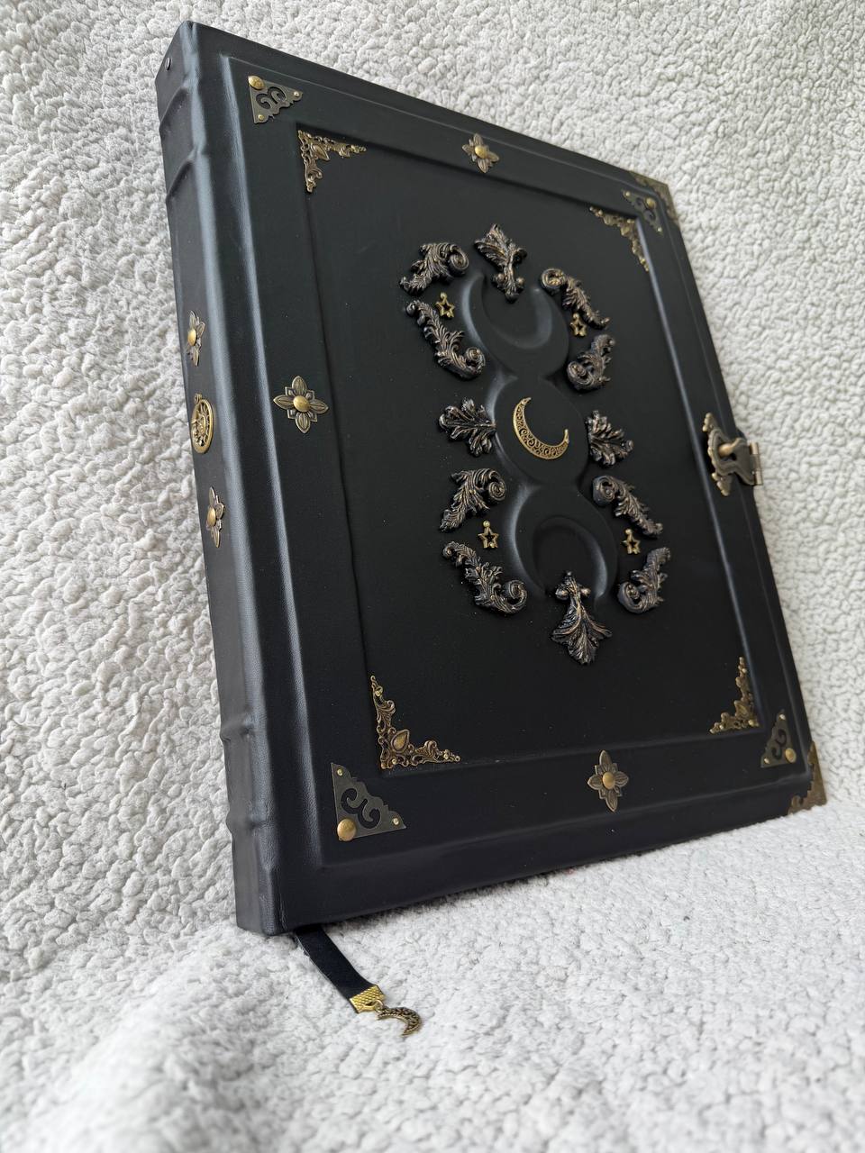 Black Moon Leather Grimoire: Gothic Witch Journal Large Size Esoteric Grimoire Handmade Book