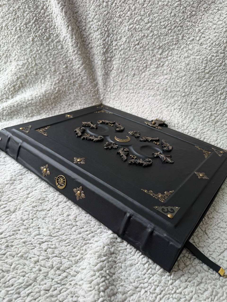 Black Moon Leather Grimoire: Gothic Witch Journal Large Size Esoteric Grimoire Handmade Book