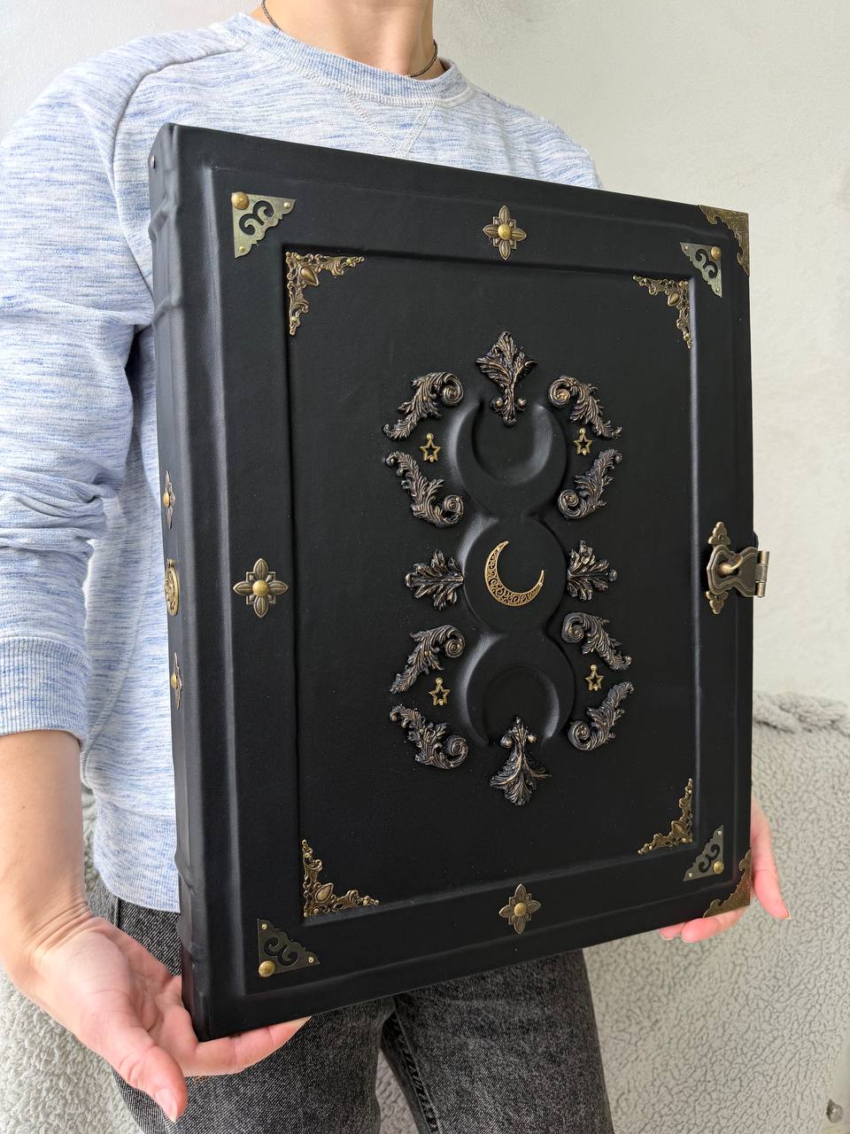 Black Moon Leather Grimoire: Gothic Witch Journal Large Size Esoteric Grimoire Handmade Book