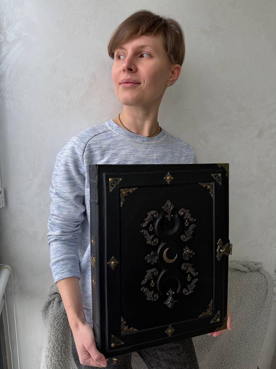 Black Moon Leather Grimoire: Gothic Witch Journal Large Size Esoteric Grimoire Handmade Book