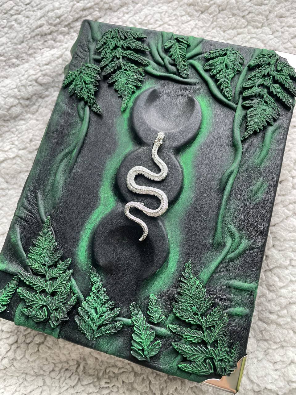 Fern & Serpent Grimoire – Leather Book of Shadows with Triple Moon, Gothic Witch Journal
