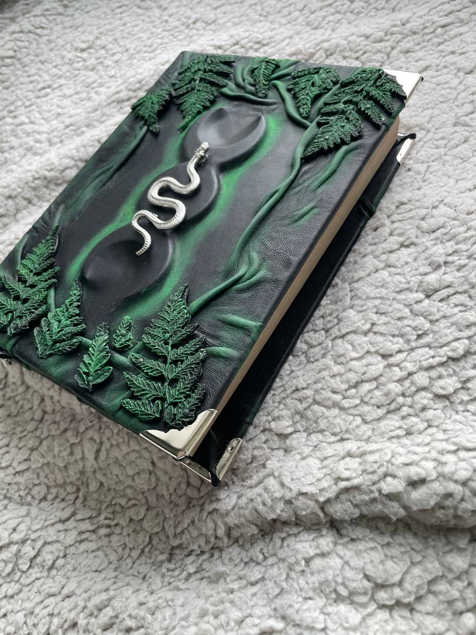 Fern & Serpent Grimoire – Leather Book of Shadows with Triple Moon, Gothic Witch Journal