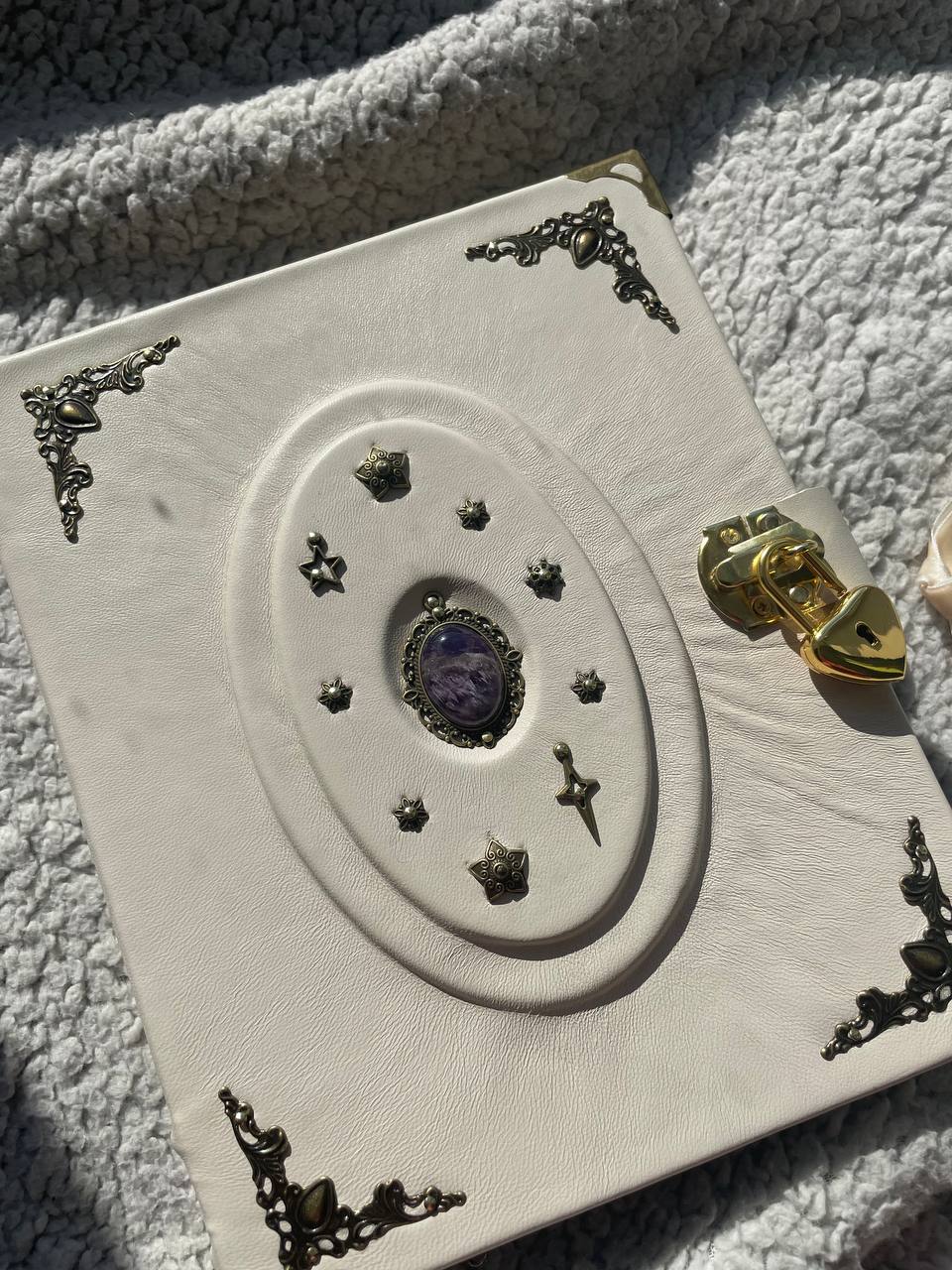 White Leather Binder Spiritual Journal – Ring Planner with Heart Lock and Amethyst Stone