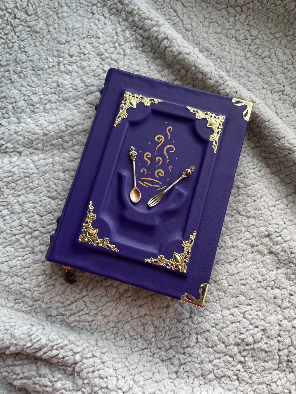 Custom Purple Leather Recipe Book – Custom Family Cookbook Journal, Handmade Heirloom Gift for Mom, Wedding or Housewarming