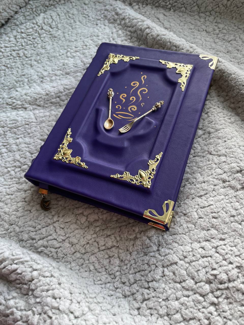 Custom Purple Leather Recipe Book – Custom Family Cookbook Journal, Handmade Heirloom Gift for Mom, Wedding or Housewarming