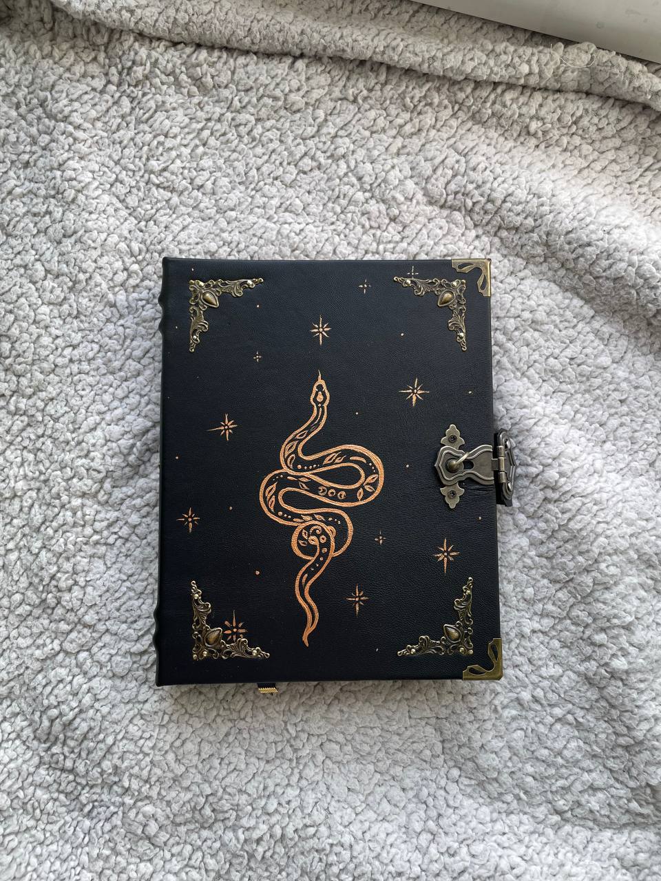 Snake Binder Journal – Handmade Leather Ring Grimoire with Serpent Design
