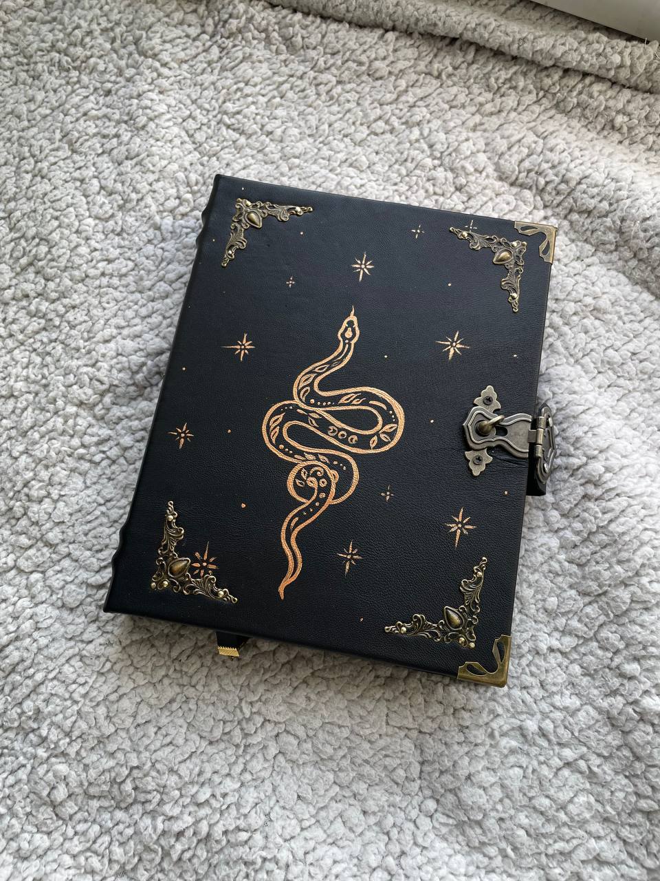 Snake Binder Journal – Handmade Leather Ring Grimoire with Serpent Design