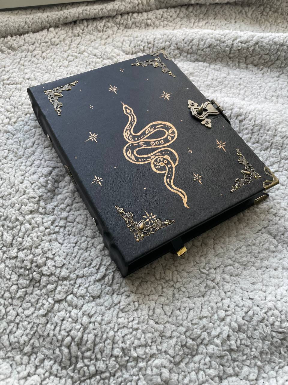 Snake Binder Journal – Handmade Leather Ring Grimoire with Serpent Design