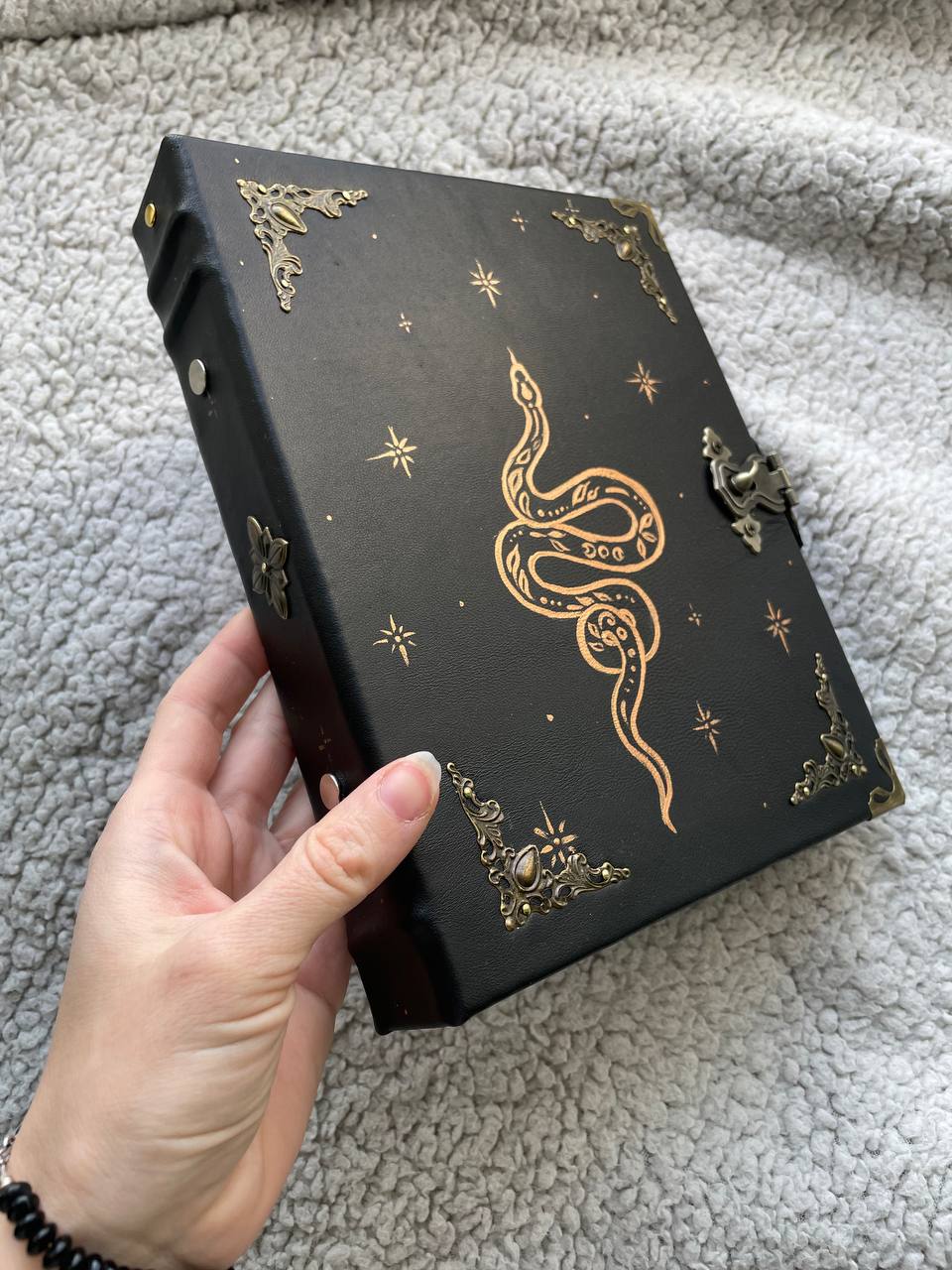 Snake Binder Journal – Handmade Leather Ring Grimoire with Serpent Design