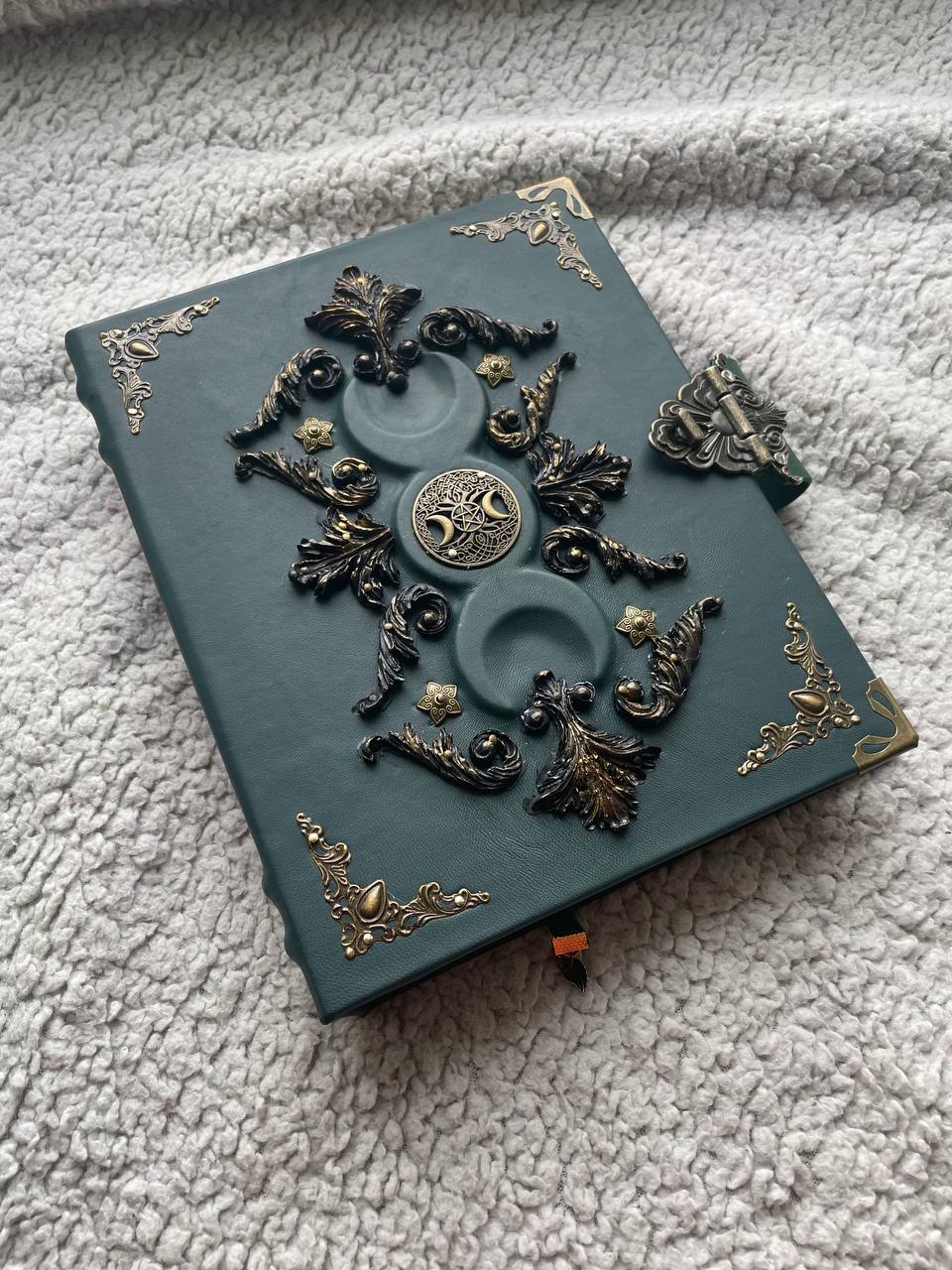 Leather Grimoire Binder with Triple Moon Phase & Tree of Life – Wiccan Book of Shadows
