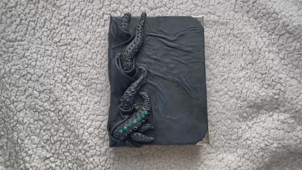 Kraken Grimoire – Dark Fantasy Leather Journal, Gothic Book of Shadows, Ocean Magic