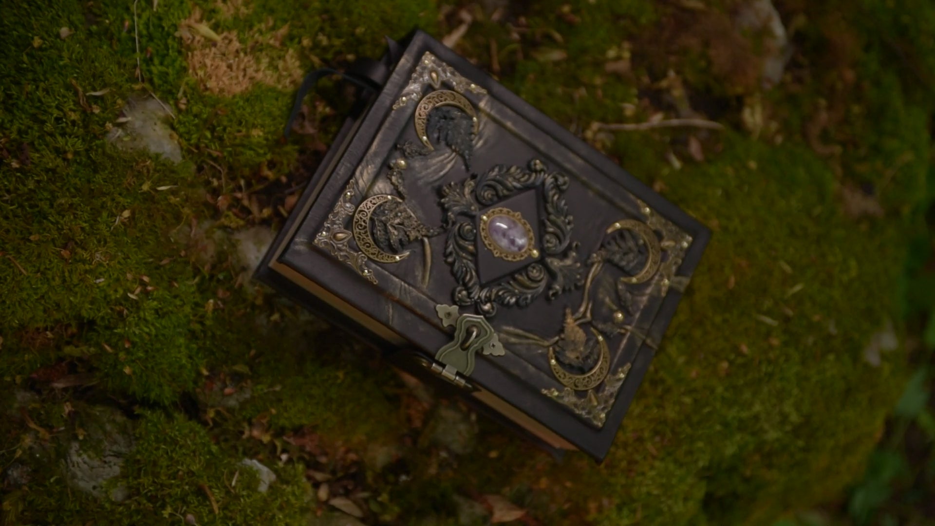 Amethyst Moon Grimoire – Witchcraft Book of Shadows, Handmade Leather Journal, Moon Phases SpellBook